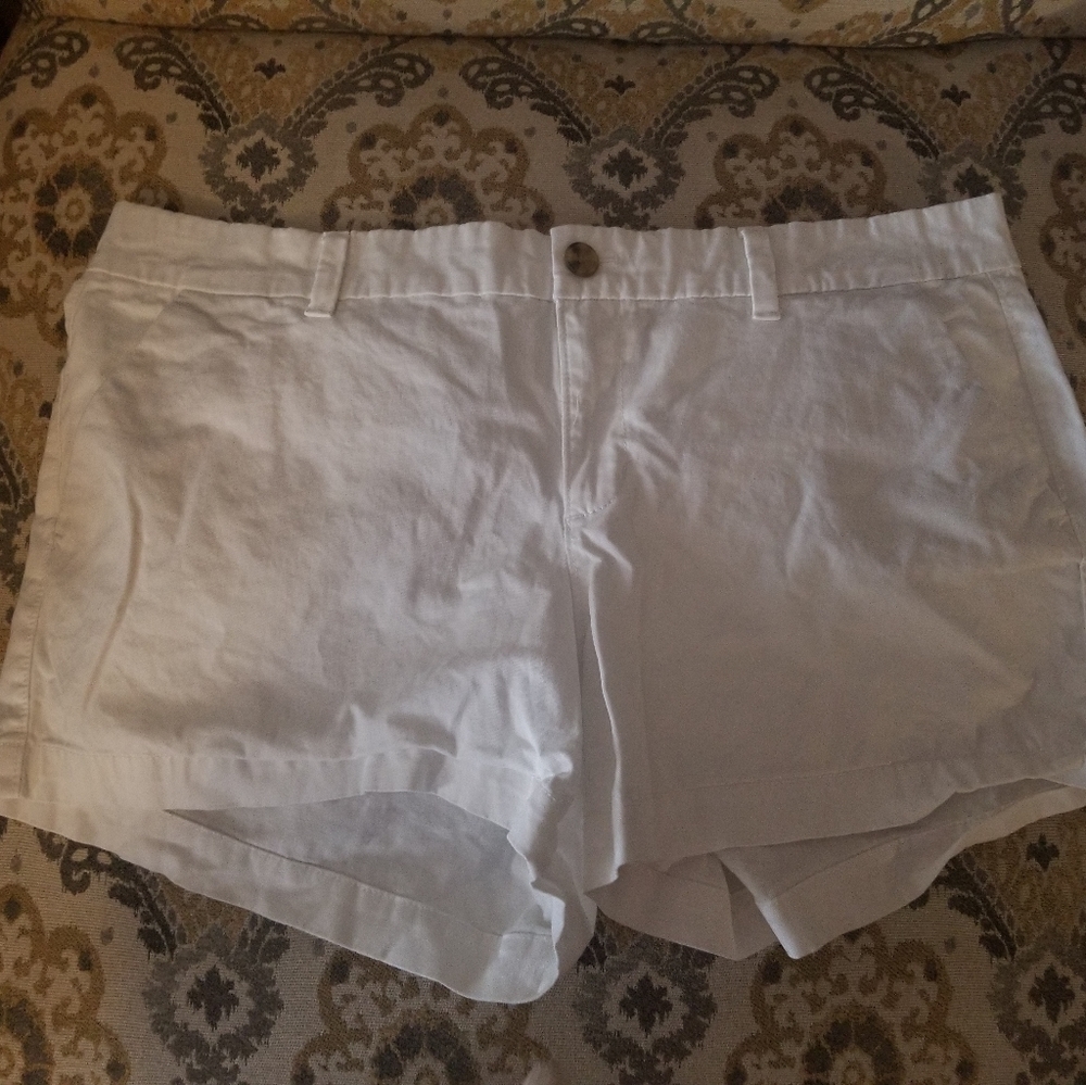 Size 12 old navy white shorts